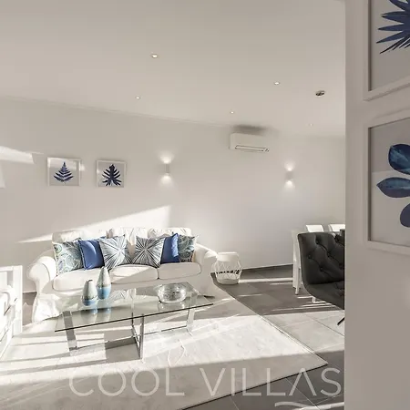 Sunset - Beach And City Center Apartment *